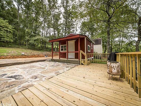 5th image of 229 Dogwood Forest Dr
