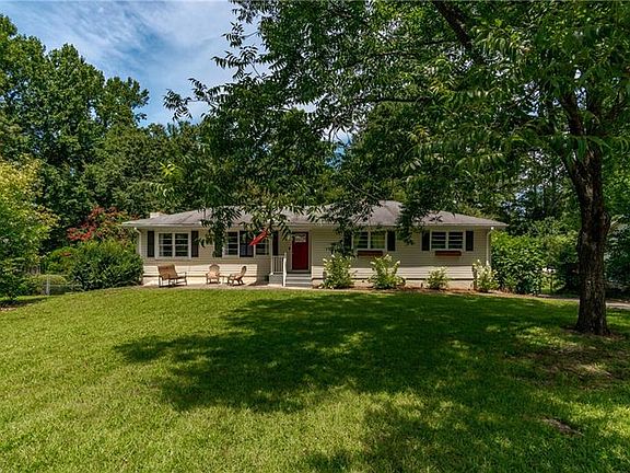 2nd image of 227 Cherrywood Dr