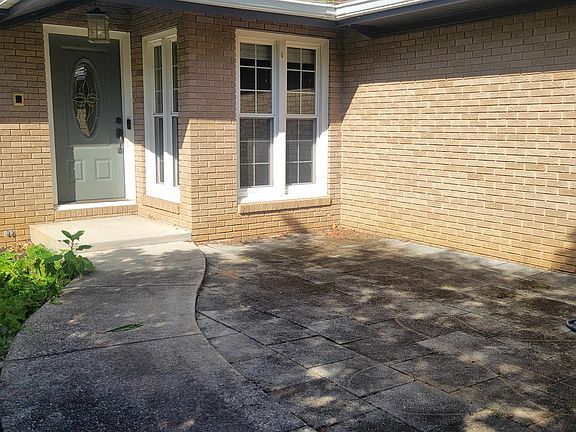 5th image of 204 Darby Ave