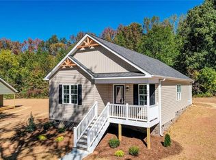 409 Park Ln, Reidsville, NC 27320