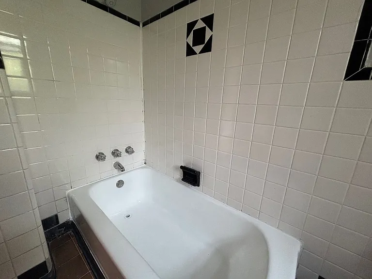 596 Lowell Ave — Photo 19