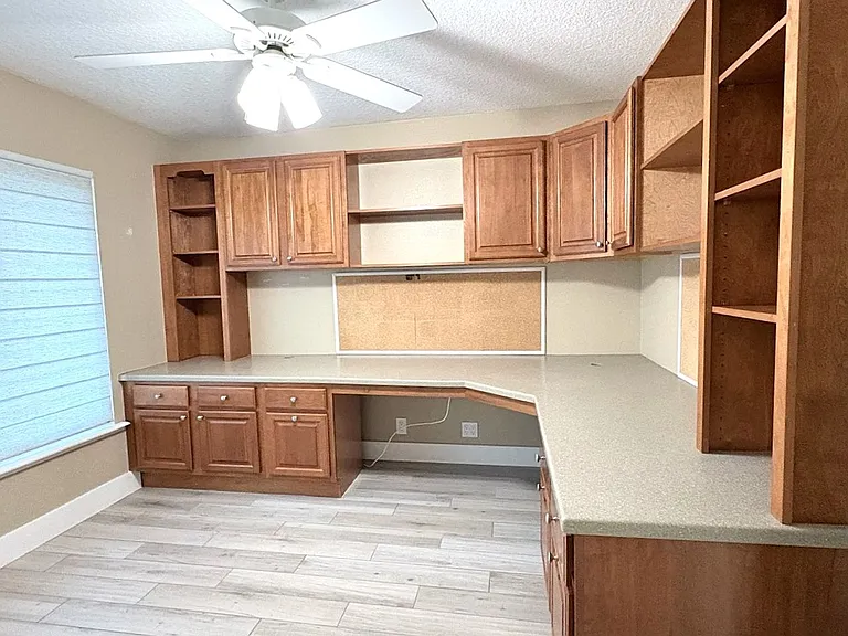 1029 Glenwood Rd — Photo 22