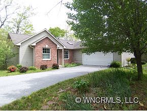 1st image of 17 Laurel Hill Dr