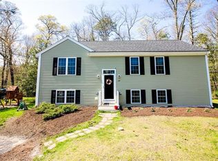 314 Woodbine Ave, Hanson, MA 02341