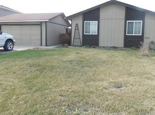 6910 Mather Ave, Gillette, WY 82718
