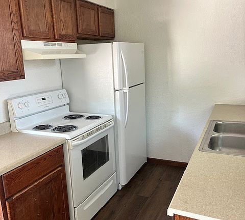3rd image of 3209 S Illinois Ave APT 1