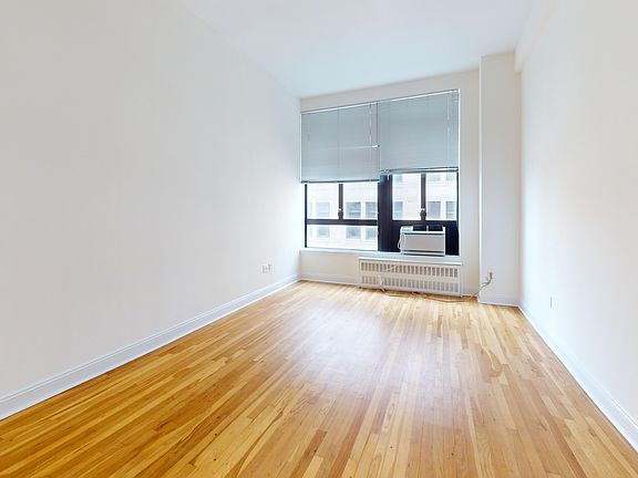 2nd image of 1 Astor Pl APT 11F