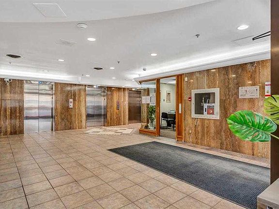 5th image of 221 N 6th Ave SE #504