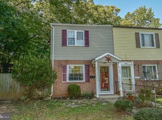 5848 Fifer Dr, Alexandria, VA 22303