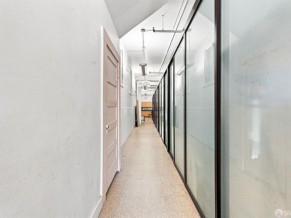 4th image of 734-740 Broadway