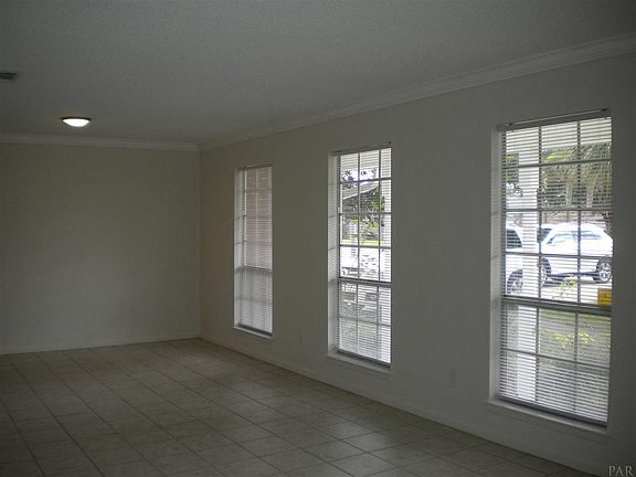 3rd image of 1024 Coronado Dr
