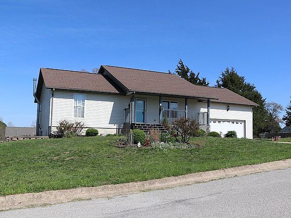 3rd image of 6 Westwood Dr