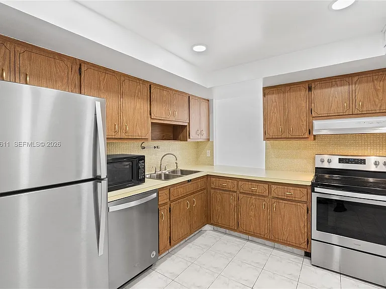 1351 NE Miami Gardens Dr #301E — Photo 10