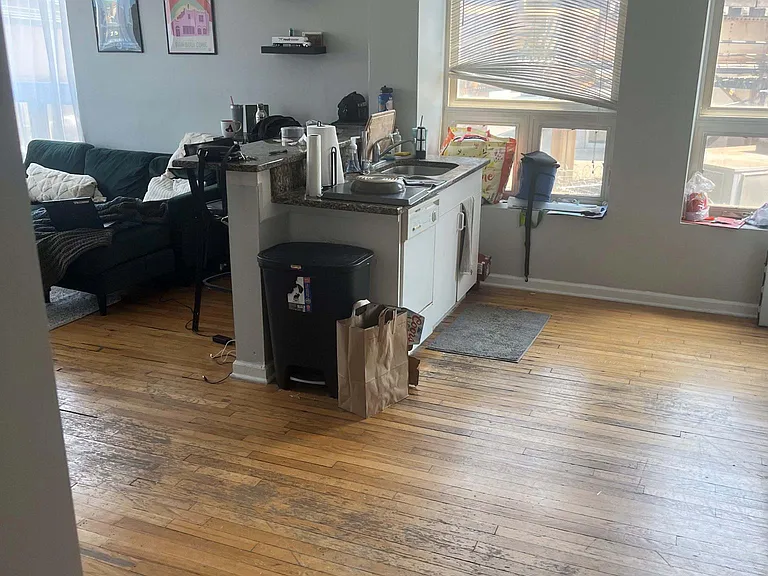 2566 N Lincoln Ave #204 — Photo 4