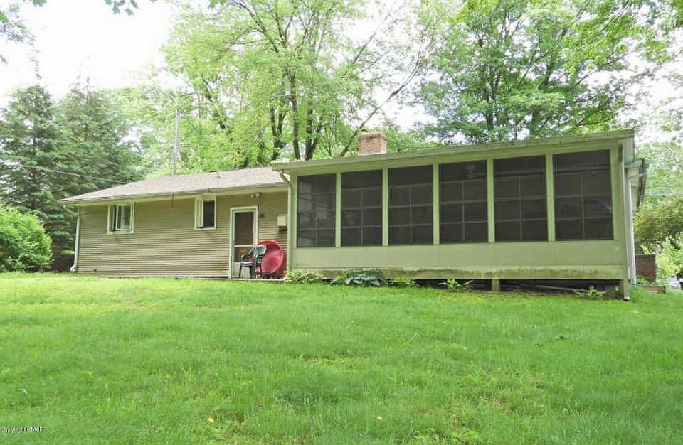 296 E Broad St, East Stroudsburg, PA 18301 Zillow