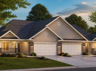 1145 Liberty Ln, Carlisle, IA 50047