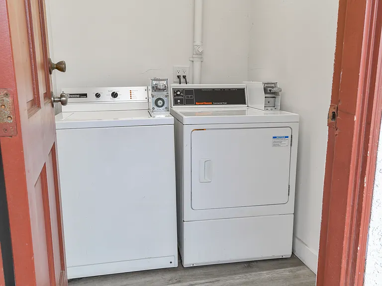 1021 Linden Ave #6 — Photo 27