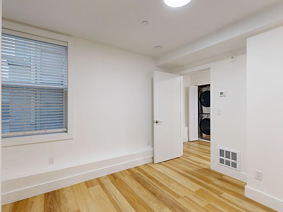 3rd image of 4005 California St #16