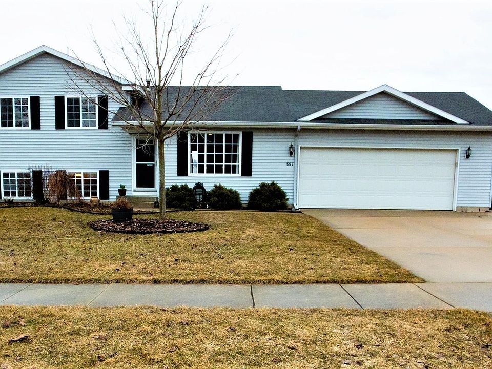 1st image of 597 Sunmeadow Dr SE