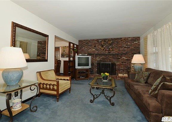 3rd image of 8 Arden Ct