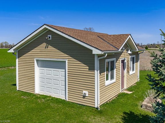 4th image of 365 Robinson Rd