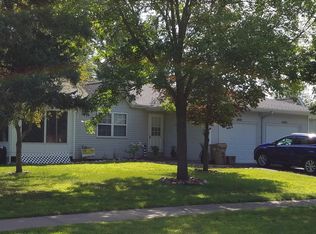 3641 Livingston Ln, Eau Claire, WI 54701