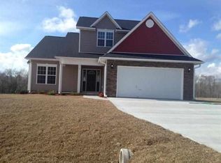 310 Springcreek Ct, Hubert, NC 28539