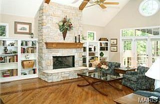 2nd image of 936 Woodleigh Ct