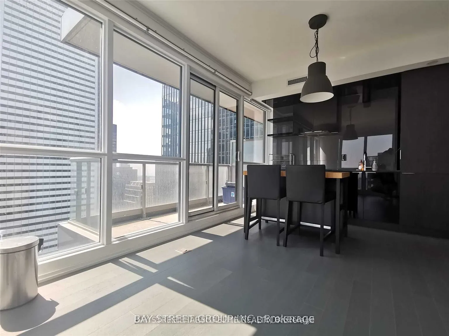2 bed, $3,200 — Photo 2