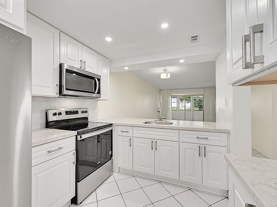 1st image of 1211 Bahama Bend #E1