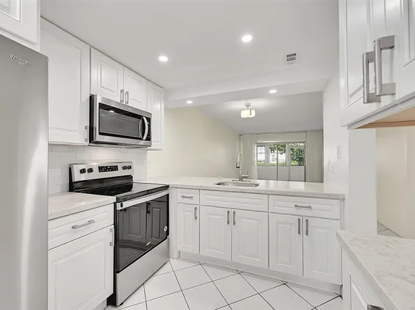 1211 Bahama Bend #E1, Coconut Creek, FL 33066