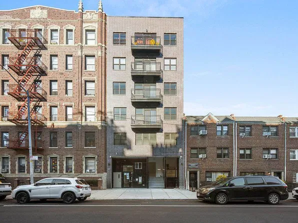 7910 4th Ave, Brooklyn, NY 11209