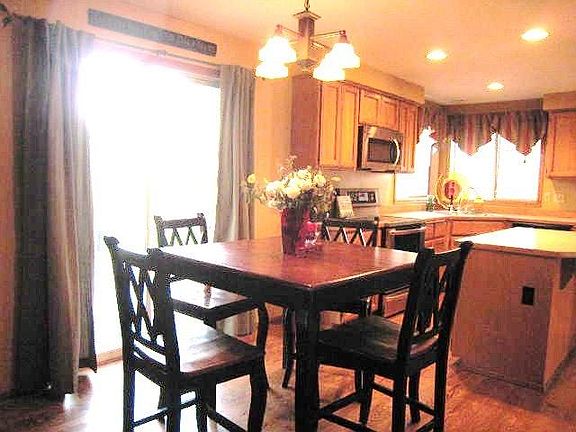 informal dining