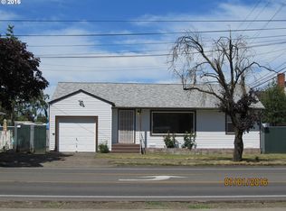242 14th St, Springfield, OR 97477