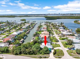 401 Panay Ave, Naples, FL 34113