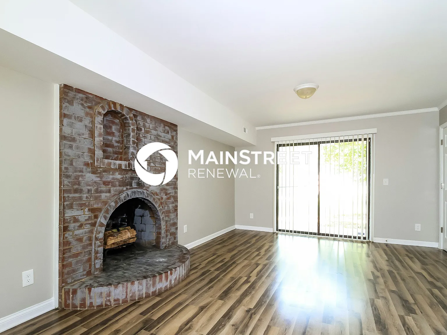 4708 Wakewood Dr — Photo 3
