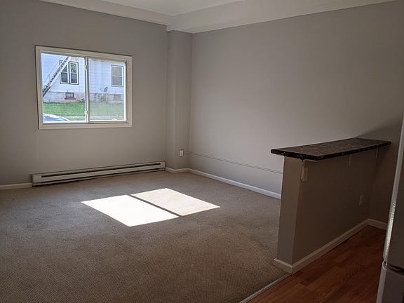 4th image of 513 East St #1N