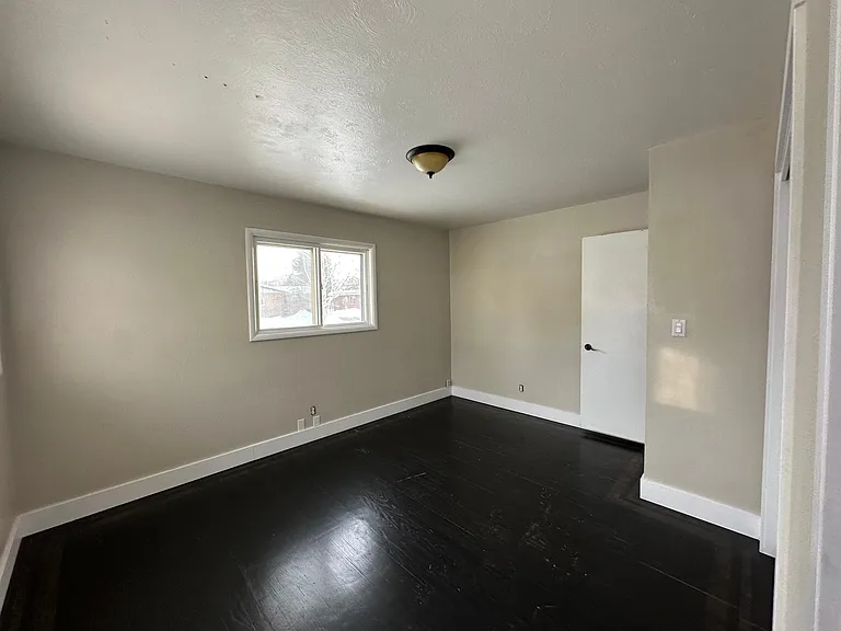 Bedroom (master, upstairs) #1