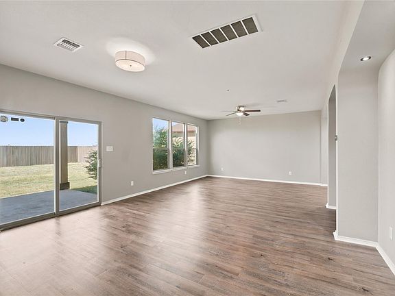 3rd image of 128 Carrington St