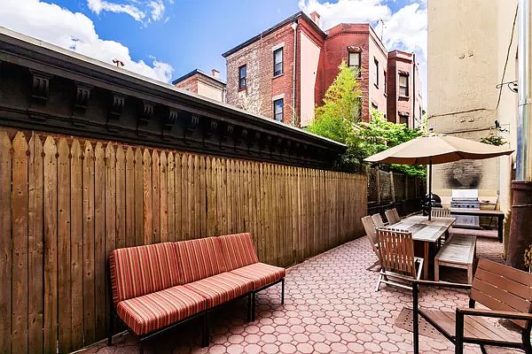 1st image of 275 Clinton Ave #4