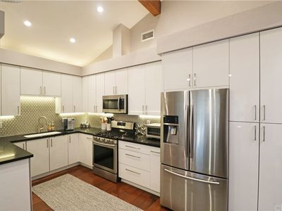 190 Fairwinds, Costa Mesa, CA, 92626