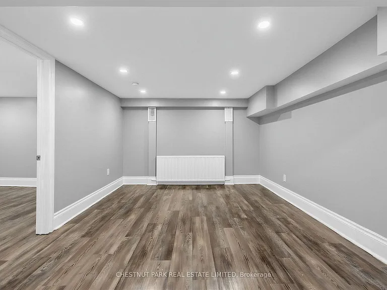 1 Kingswood Rd #R — Photo 15