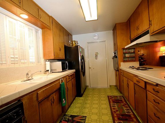 4th image of 1604 Wylie Dr