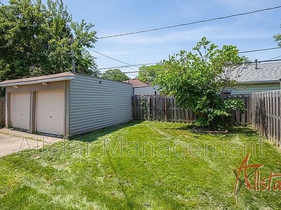 2nd image of 3464 Granton Ave #2