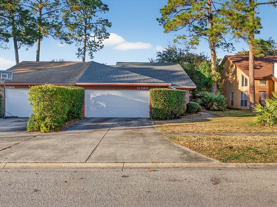1st image of 11369 Fort Caroline Lakes Dr S