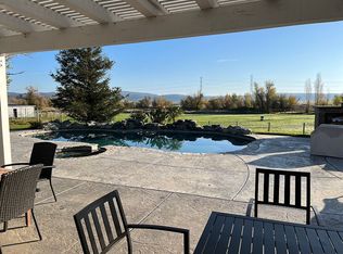 9829 Miller Ln, Loma Rica, CA 95901