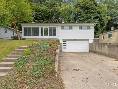 4900 Burgis Ave SE, Kentwood, MI, 49508