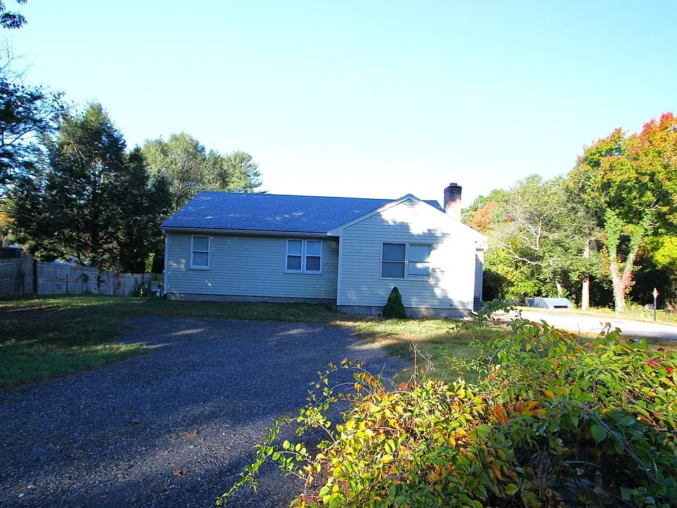 163 Farm St #1