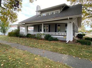 701 E Sale St, Tuscola, IL