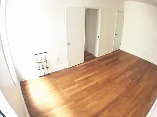 Rented by Lang Realty LLC | media 17